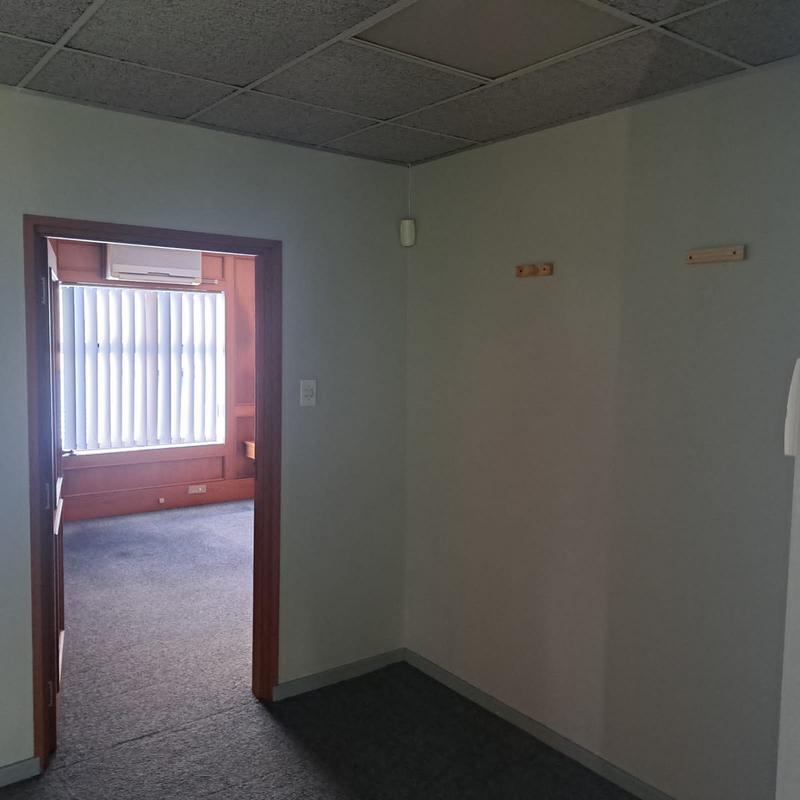 To Let commercial Property for Rent in Newton Park Eastern Cape